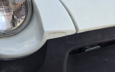 Mg-Mgb-1977-White-Black-4