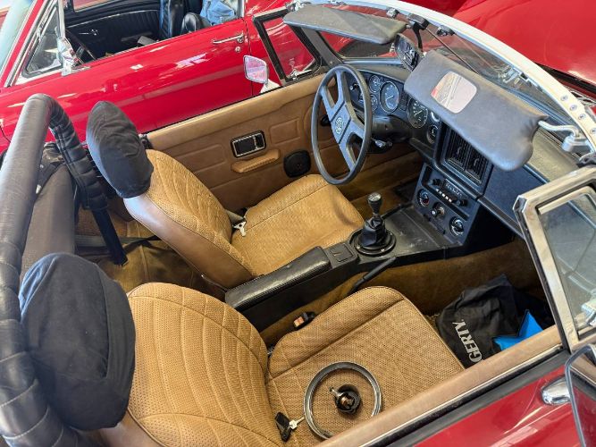 Mg-Mgb-1979-Red-17