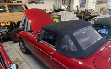 Mg-Mgb-1979-Red-2