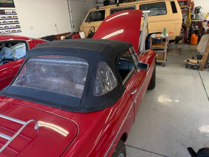 Mg-Mgb-1979-Red-3