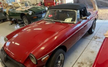 Mg-Mgb-1979-Red-4