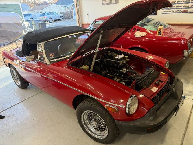 Mg-Mgb-1979-Red-7