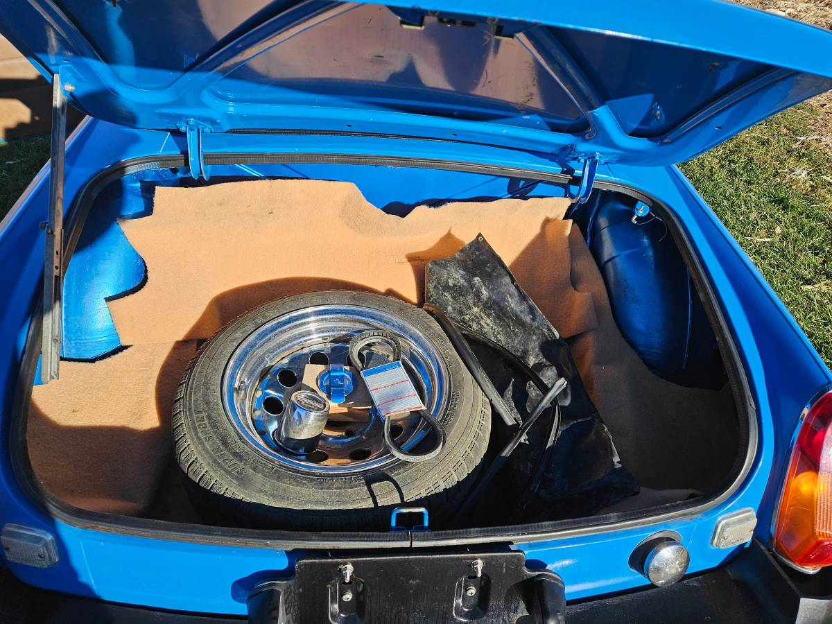 Mg-b-convertible-1979-blue-13