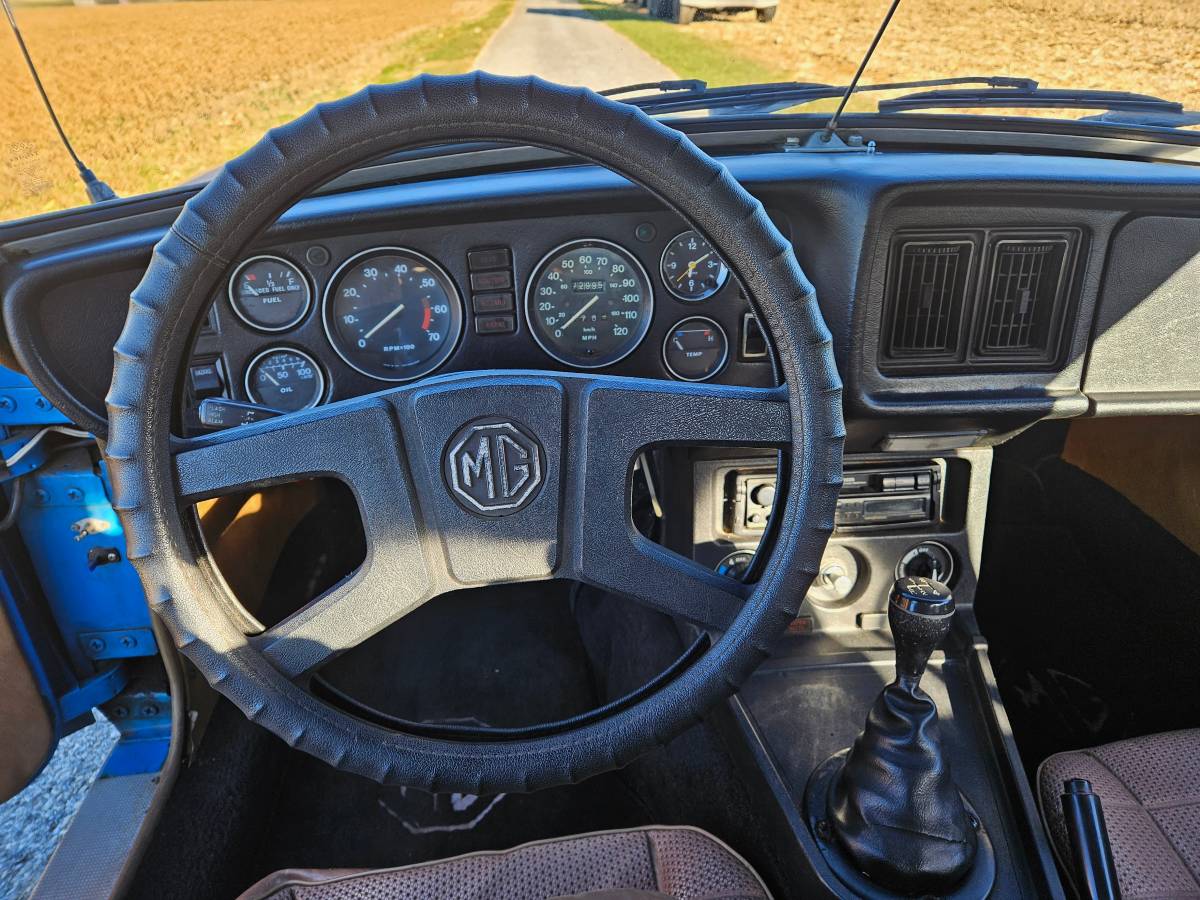 Mg-b-convertible-1979-blue-6