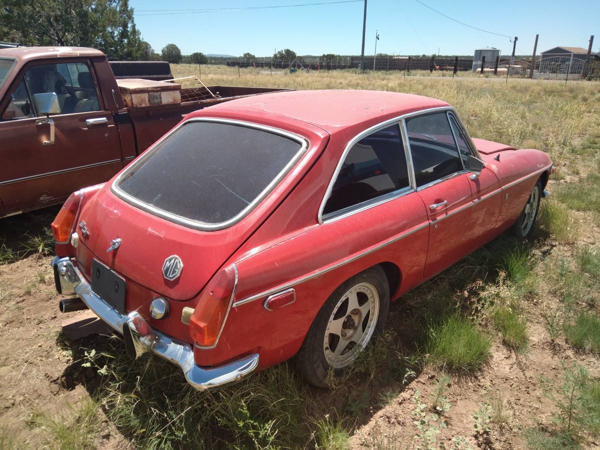 Mg-bgt-1972-red-1