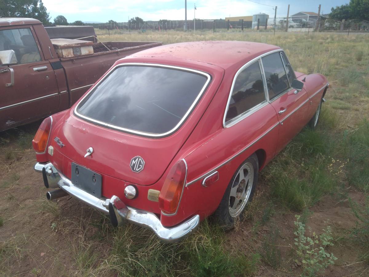 Mg-bgt-1972-red-5
