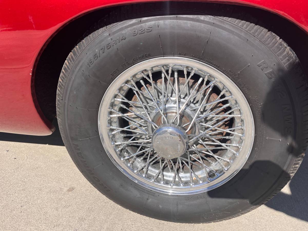 Mg-mgb-1974-red-17
