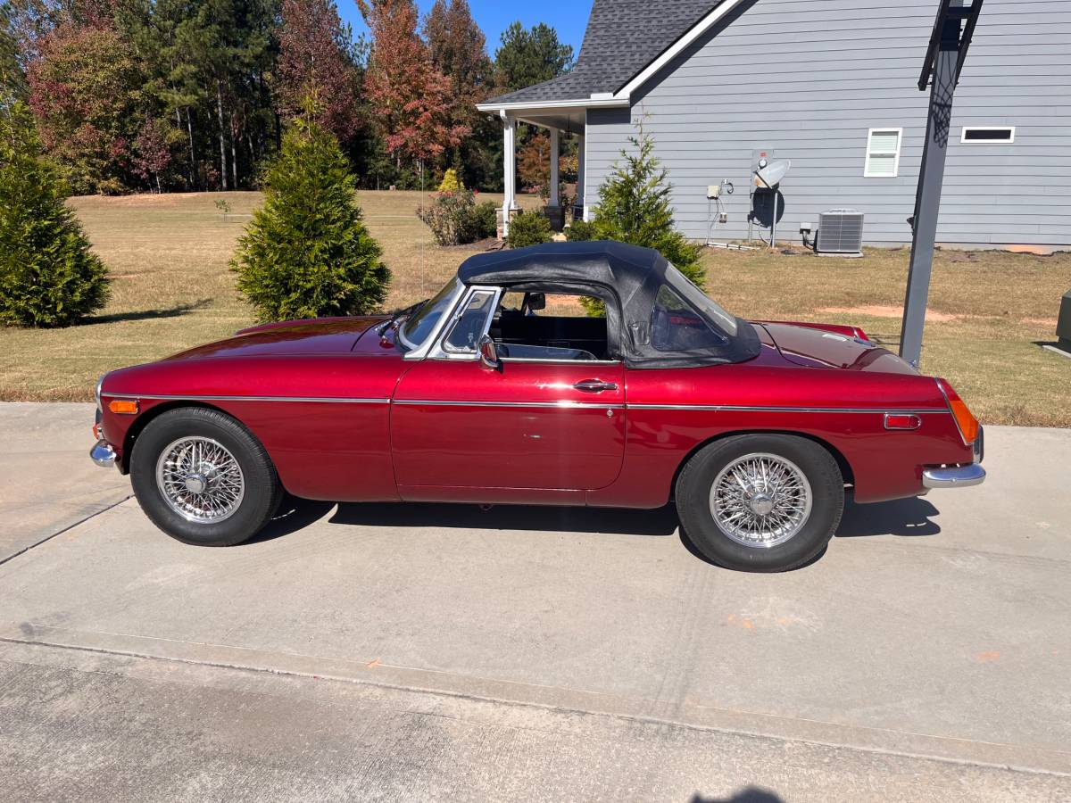 Mg-mgb-1974-red-3