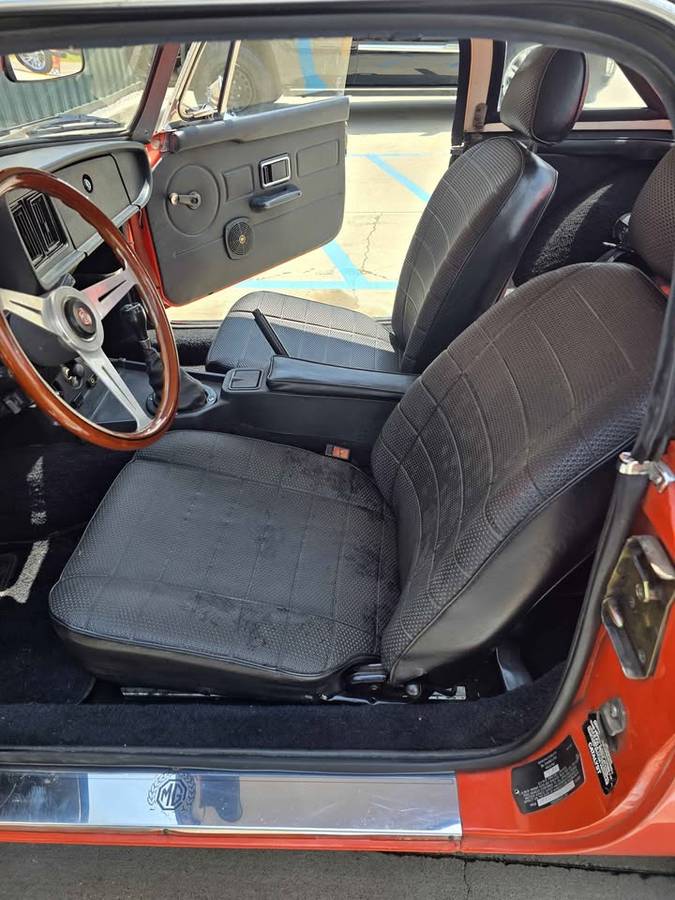 Mg-mgb-1980-orange-3