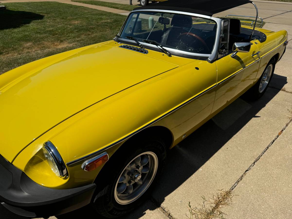 Mg-mgb-1980-yellow-1