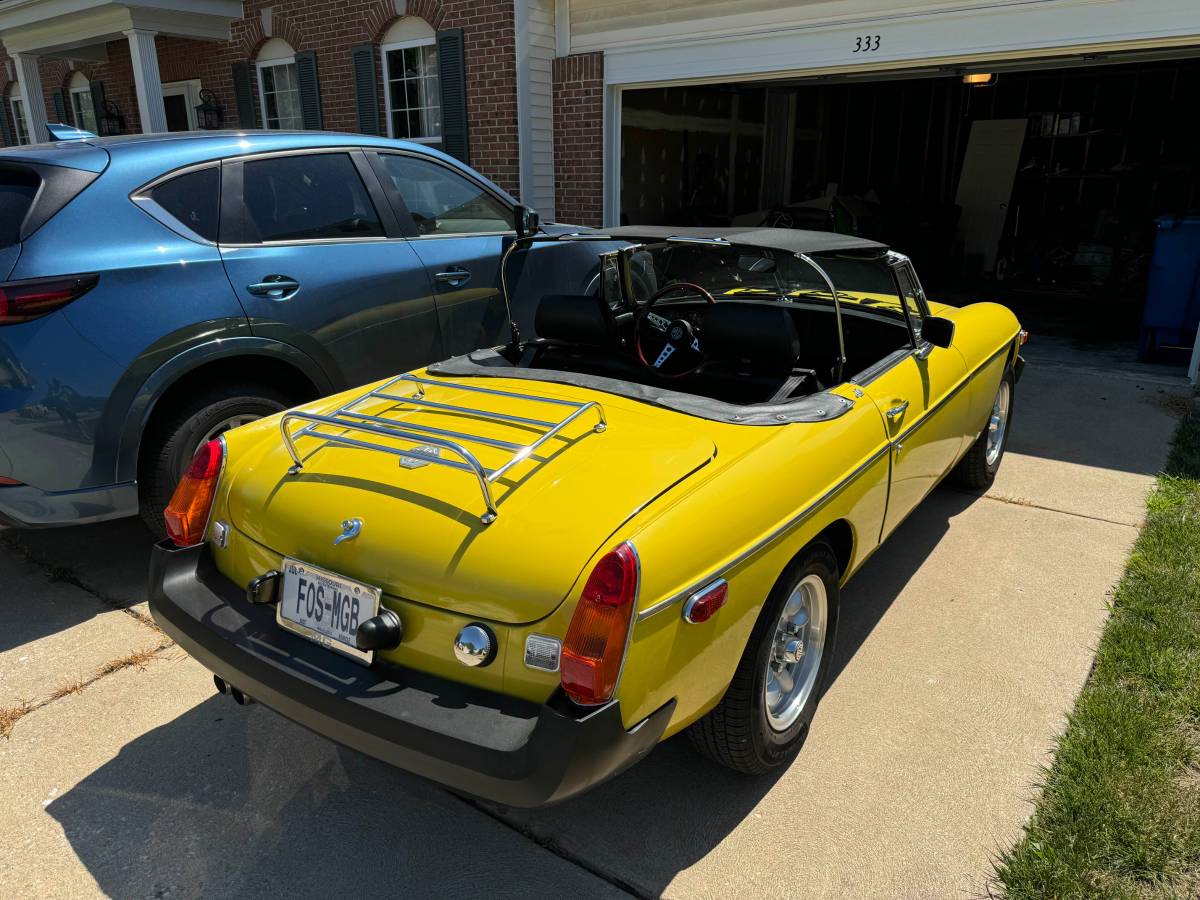 Mg-mgb-1980-yellow-10