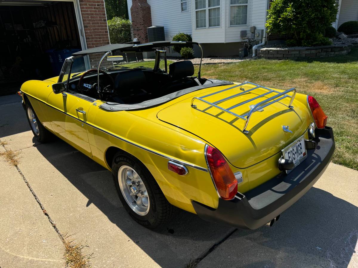 Mg-mgb-1980-yellow-11