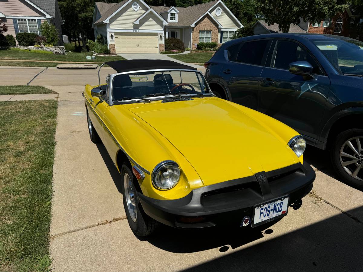 Mg-mgb-1980-yellow
