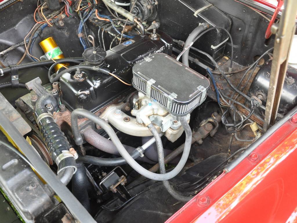 Mg-mgbgt-1972-red-12