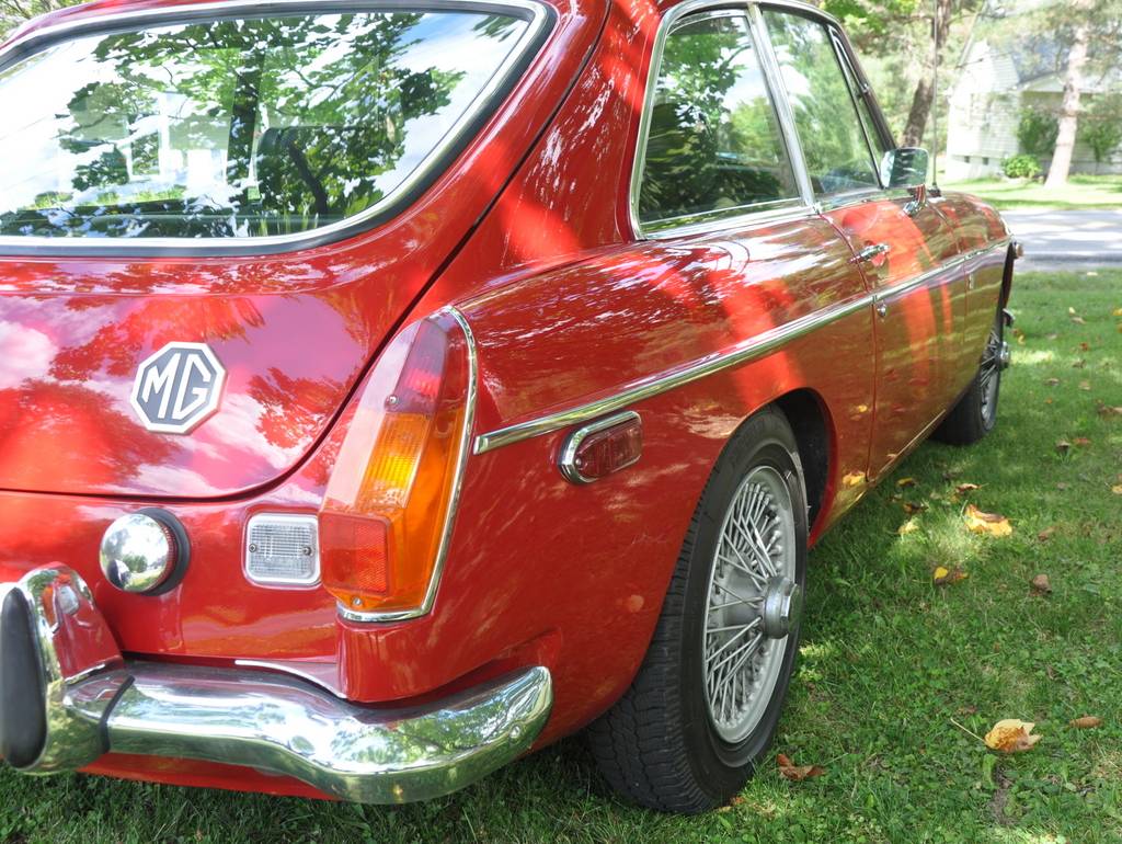 Mg-mgbgt-1972-red-20