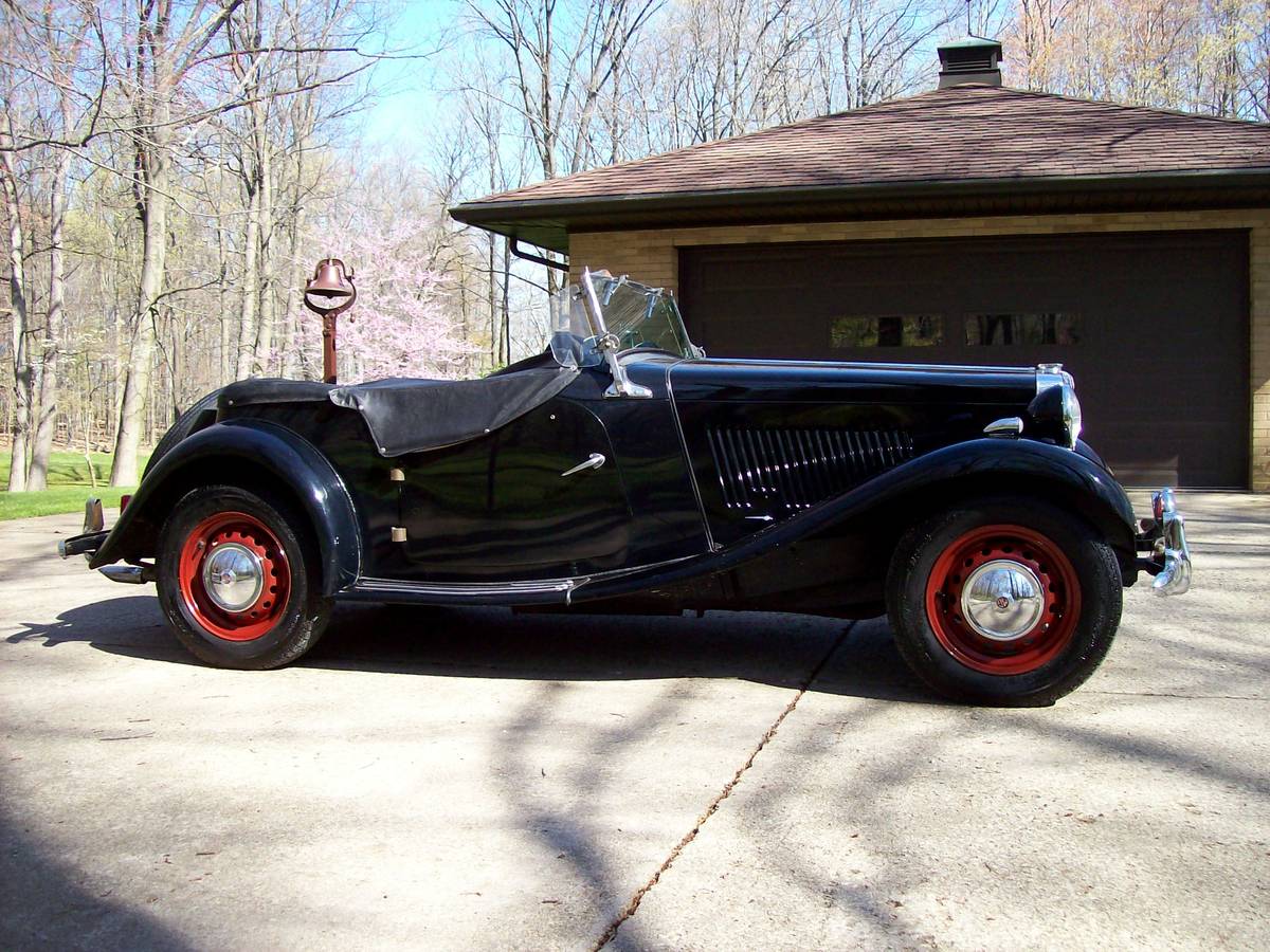 Mg-td-roadster-1952-black-9