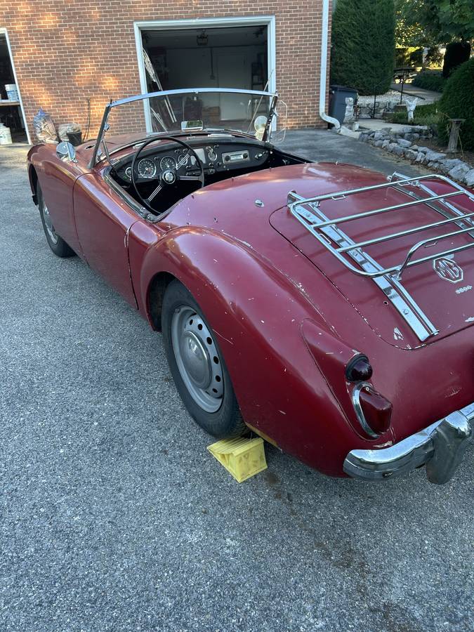 Mga-1600-roadster-1961-red-6