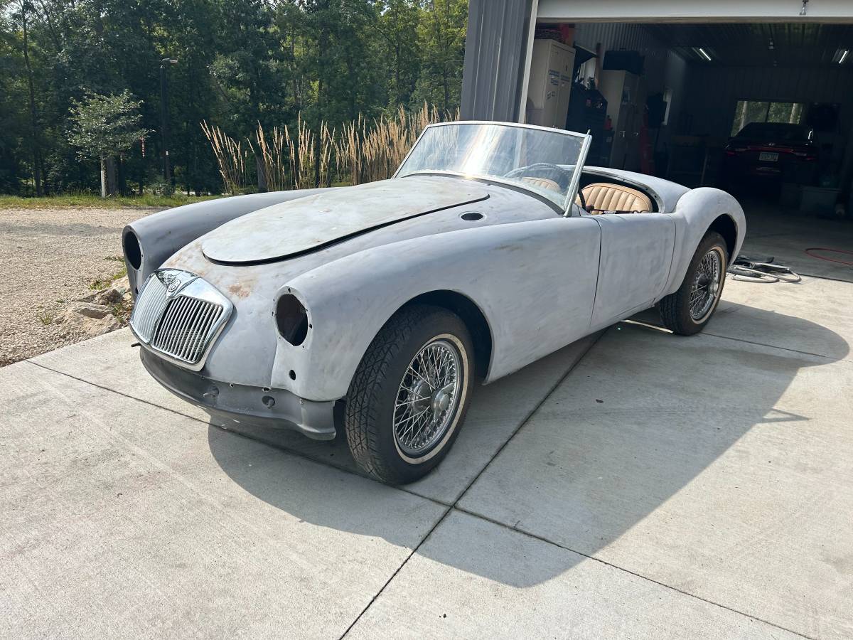 Mga-roadster-1959-grey-18