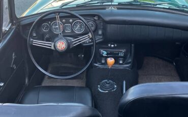 Mgb-1969-green-1
