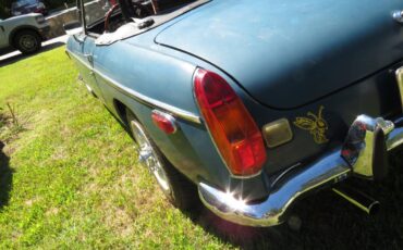 Mgb-1971-blue-4