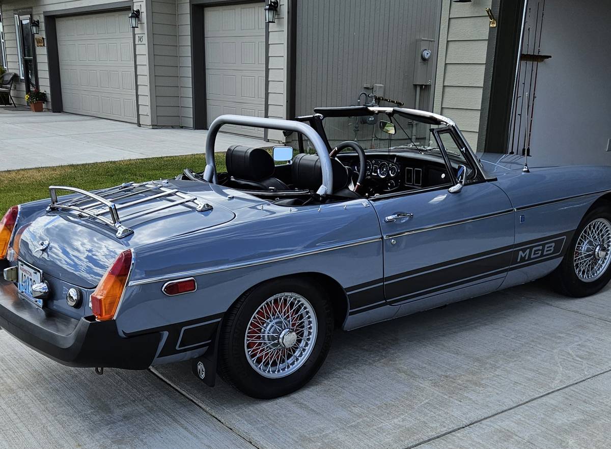 Mgb-1974-grey-7