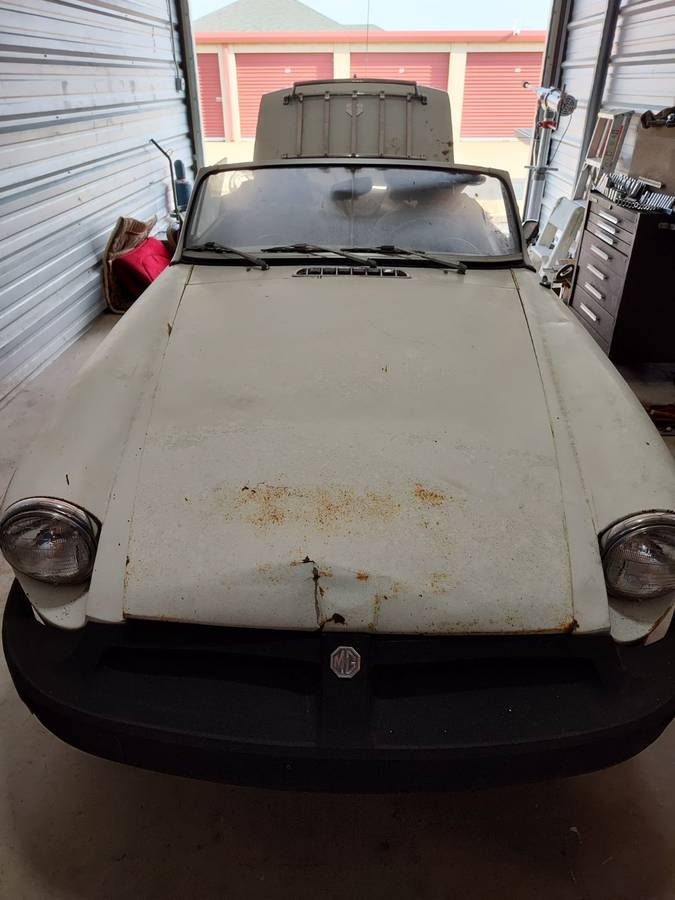 Mgb-1977-white-2