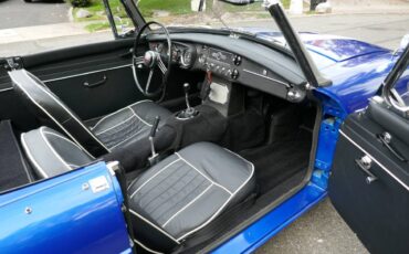 Mgb-convertible-1966-blue-10