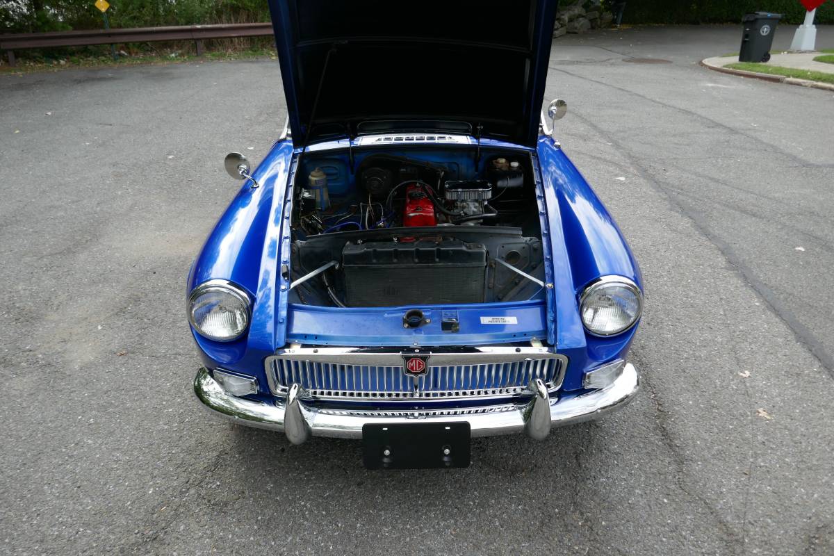 Mgb-convertible-1966-blue-8