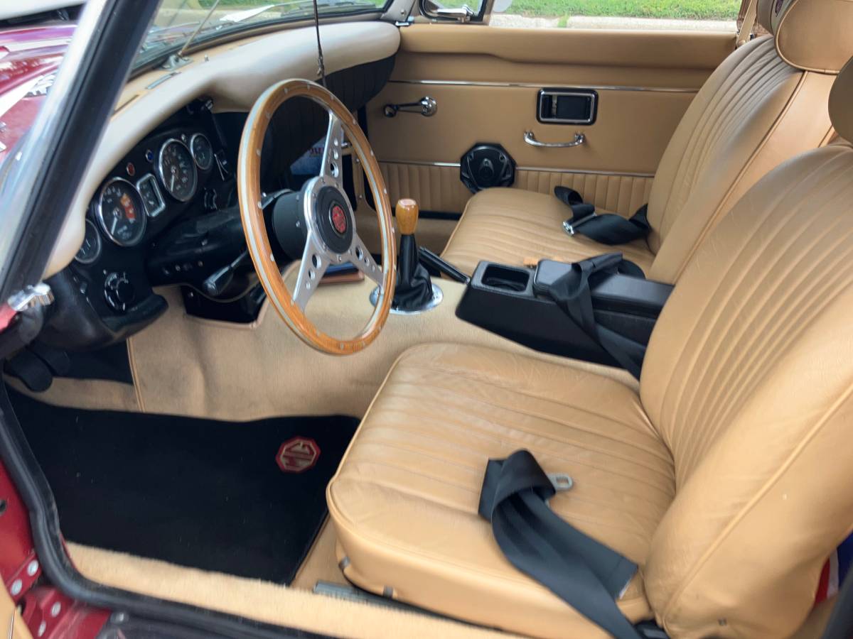 Mgb-convertible-1970-21
