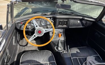 Mgb-convertible-1972-blue-6