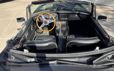 Mgb-convertible-1972-blue-7
