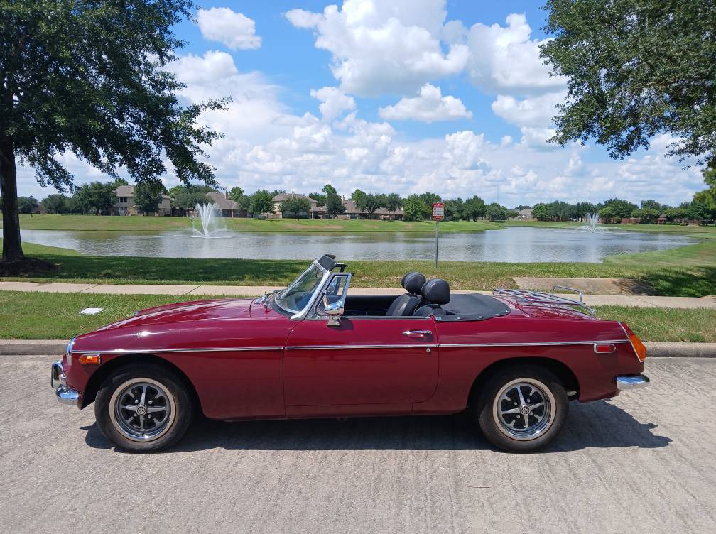 Mgb-convertible-1973-red-1