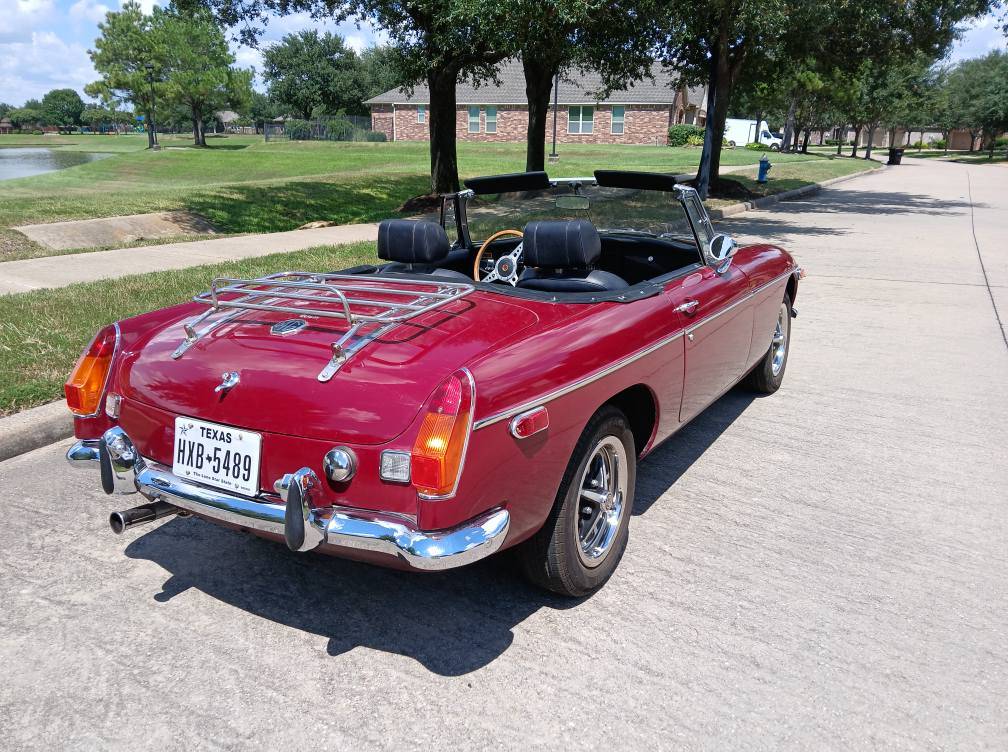 Mgb-convertible-1973-red-4