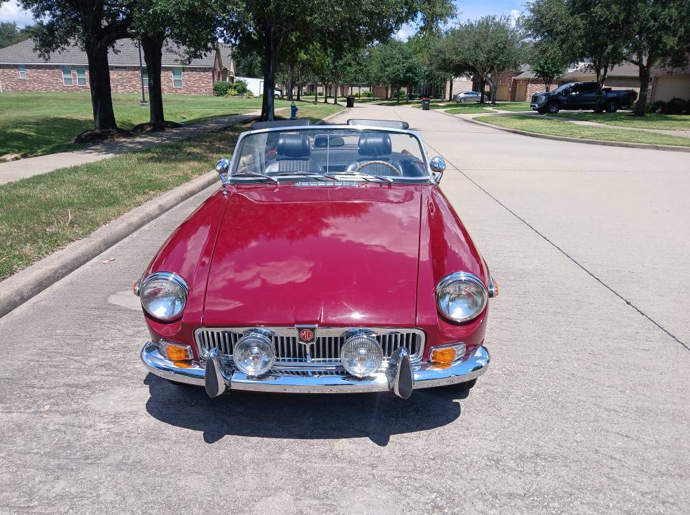 Mgb-convertible-1973-red-5