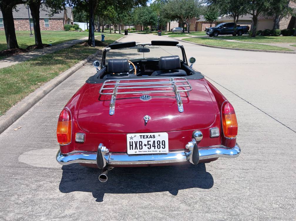 Mgb-convertible-1973-red-6