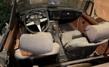 Mgb-convertible-1976-green-1