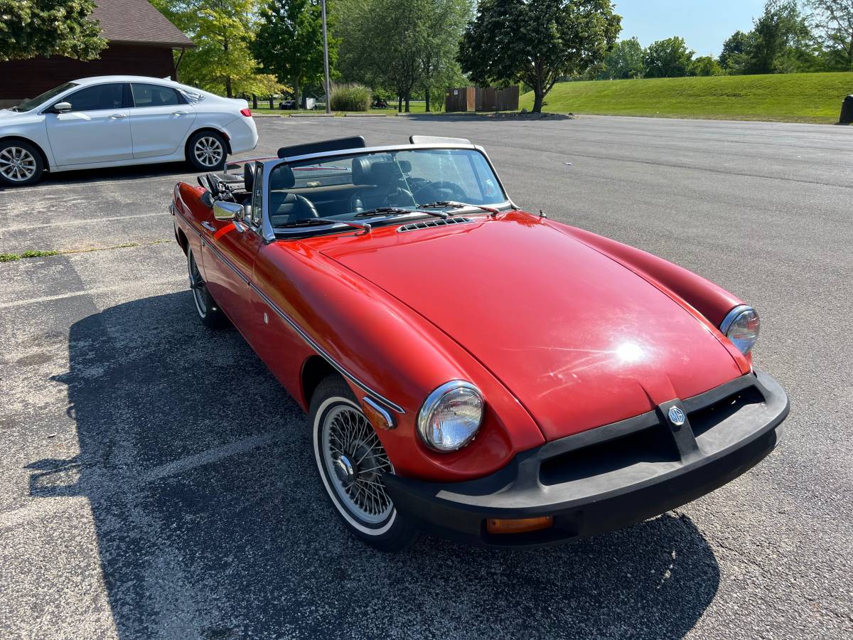 Mgb-convertible-1976-red-12