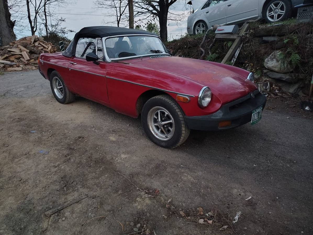Mgb-convertible-1977-red-14