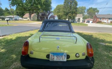 Mgb-convertible-1977-yellow-3