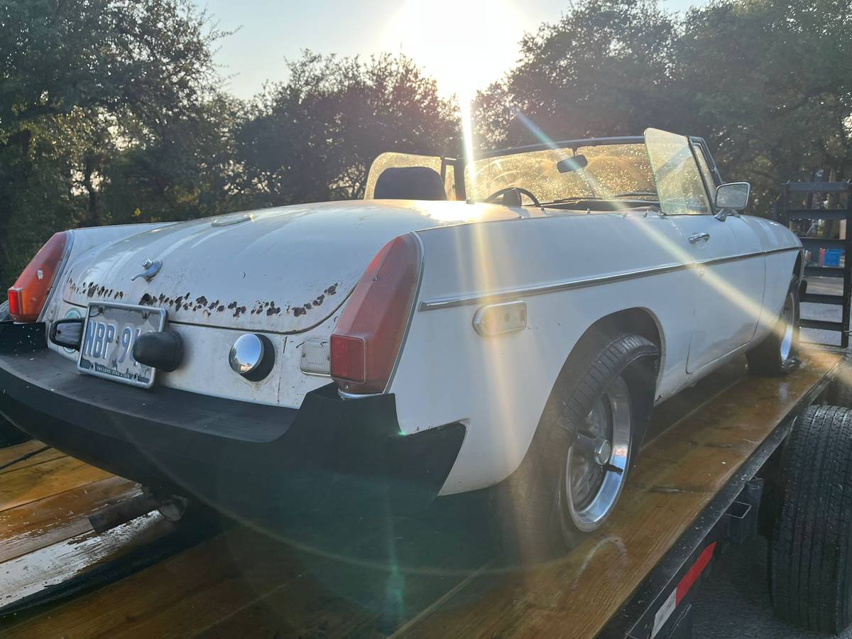 Mgb-convertible-1978-4