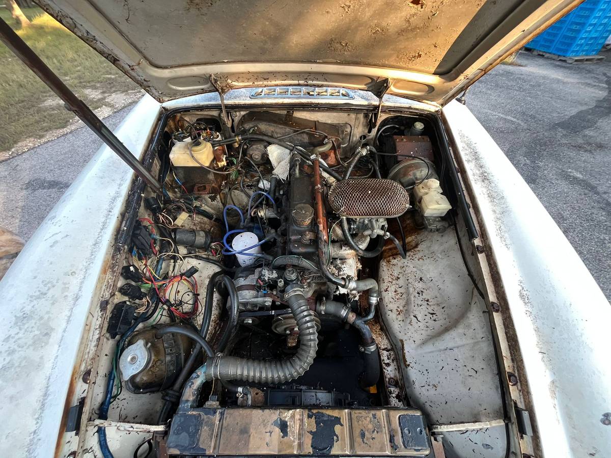 Mgb-convertible-1978-7