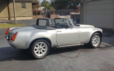 Mgb-convertible-1978-silver-10