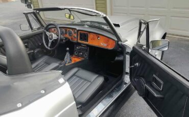 Mgb-convertible-1978-silver-14
