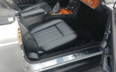 Mgb-convertible-1978-silver-15