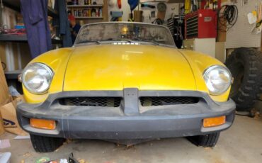 Mgb-convertible-1978-yellow-1