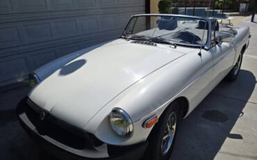 Mgb-convertible-1979-white-1