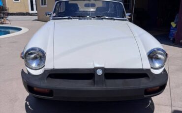 Mgb-convertible-1979-white-11