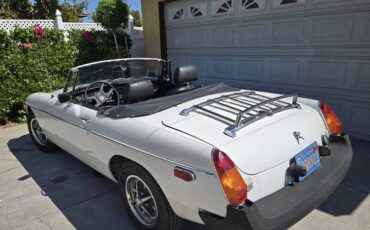 Mgb-convertible-1979-white-6