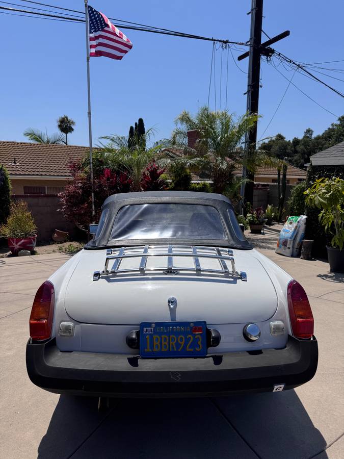 Mgb-convertible-1979-white