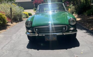 Mgb-gt-1966-green-10